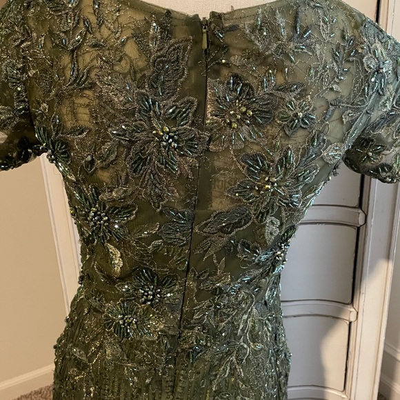 Mac Duggal 20282 Short Sleeve Embroidered Dress Gown Olive Sz 4 $798 - Picture 9 of 15